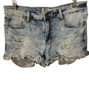 Lolo shorts with silver sparkle pockets